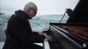 Einaudi playing in the Arctic